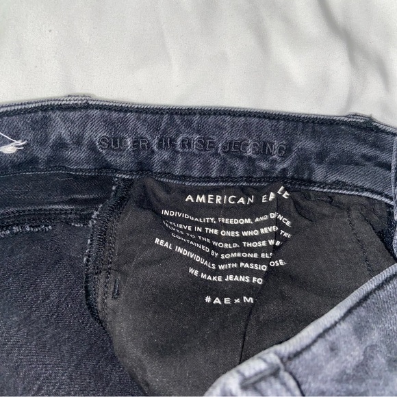 american eagle super high rise jeans - Picture 5 of 6
